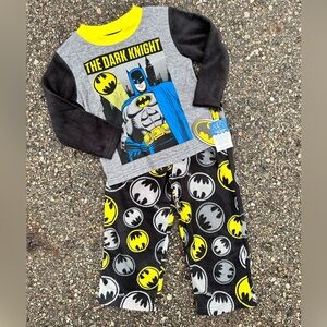 Batman fleece long sleeve pajamas